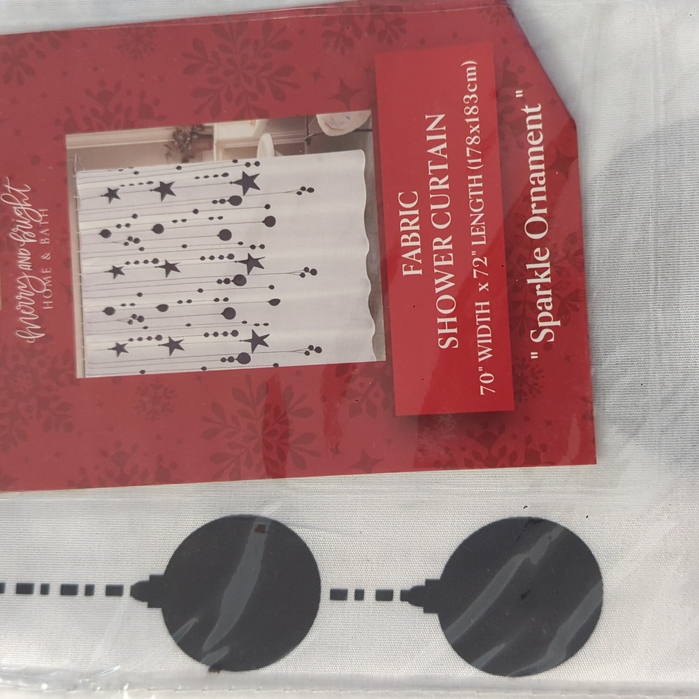 NWT CHRISTMAS SHOWER CURTAIN